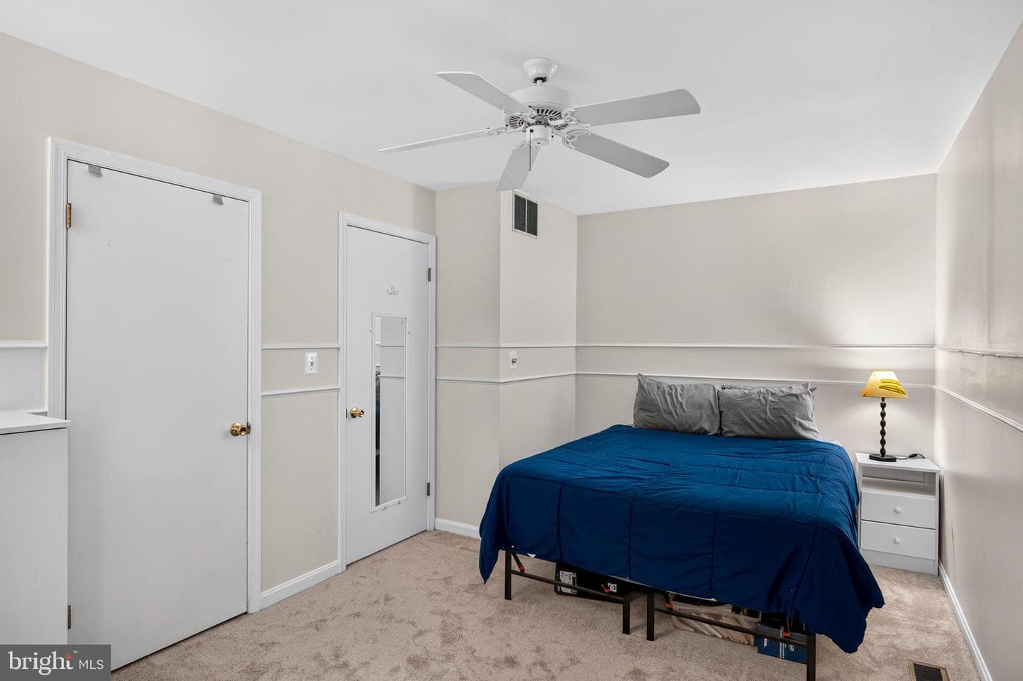 8518 Rosecroft Terrace photo 25
