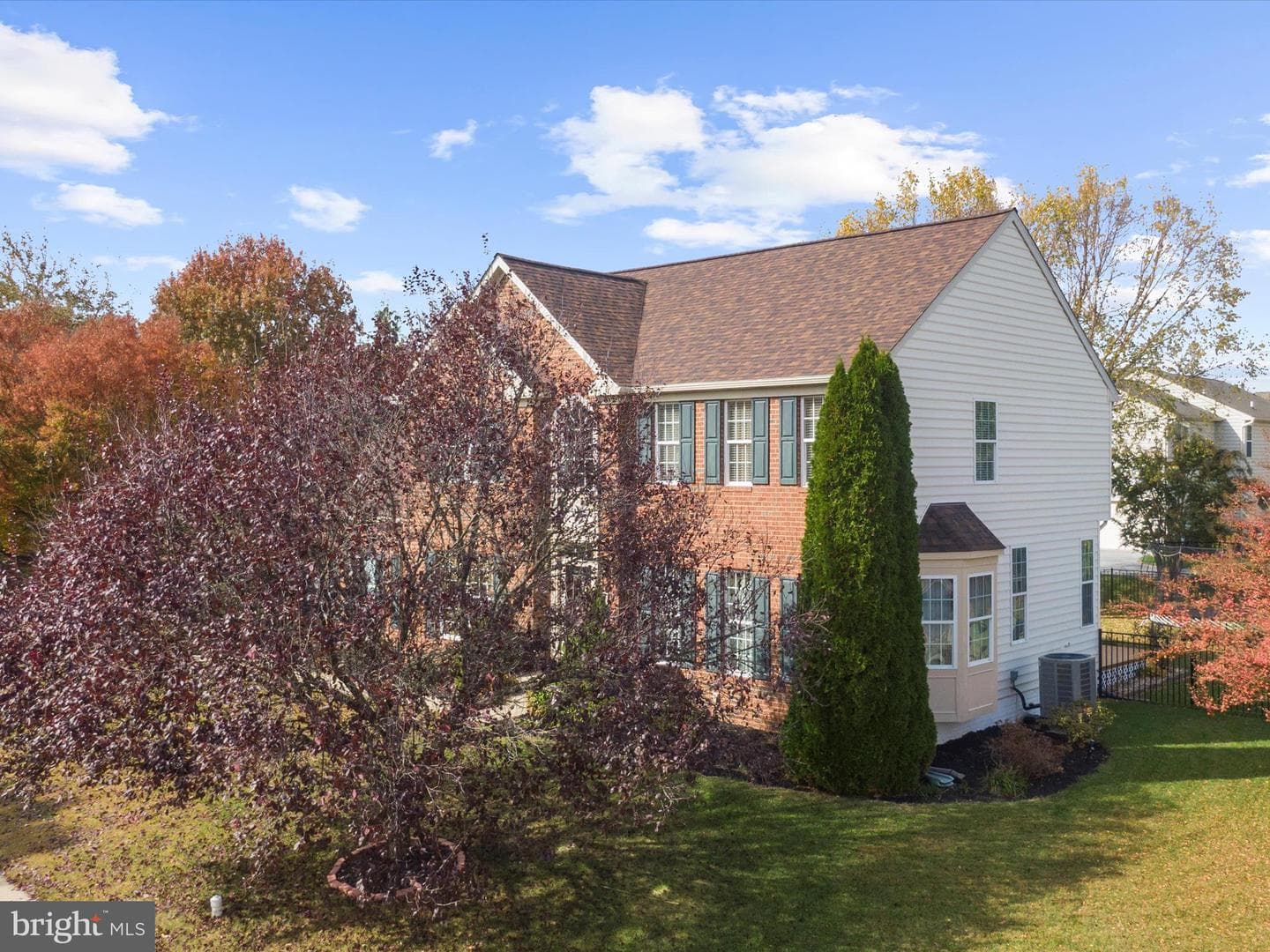 100 Adela Way photo 7