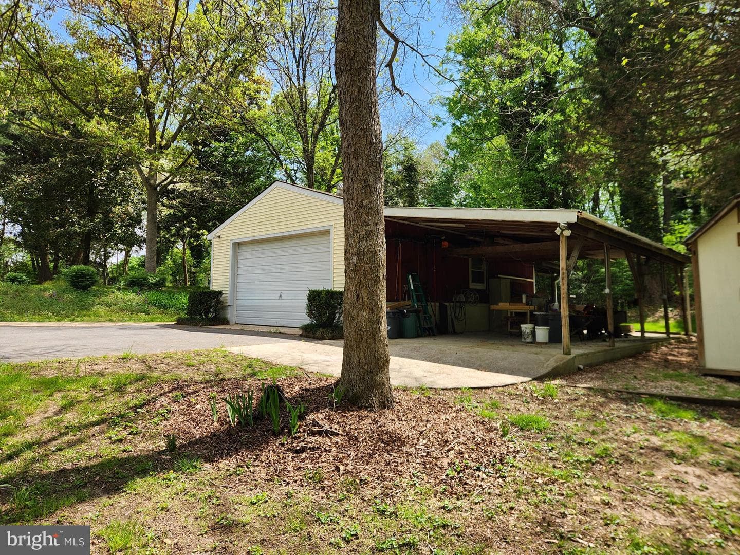 201 Ericsson Avenue photo 4
