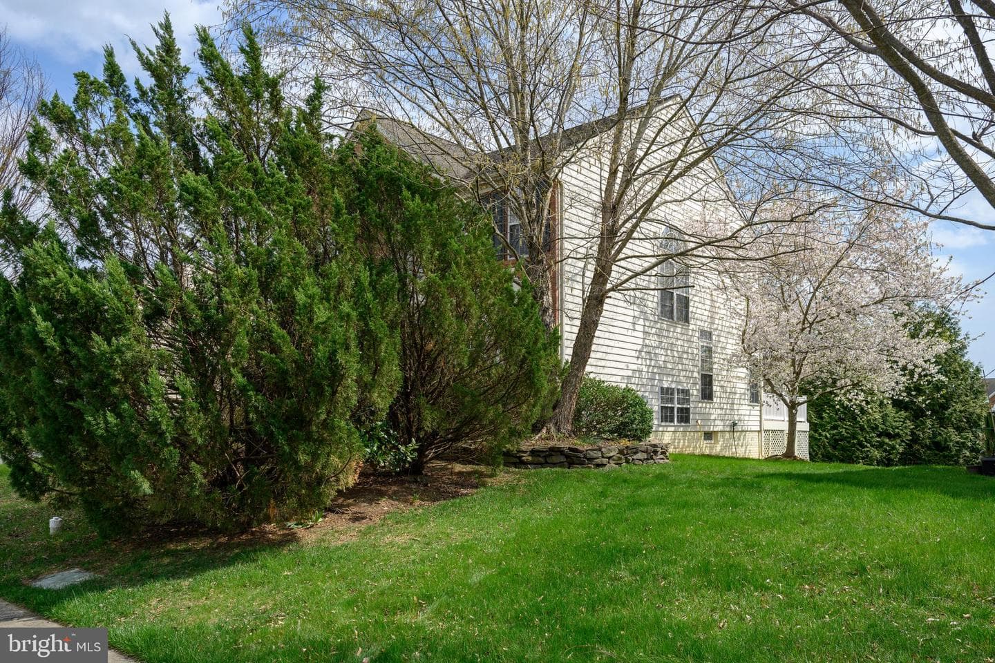 103 Sutton Way photo 7
