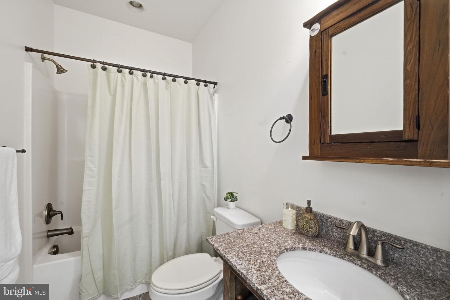 25475 Turnberry Court photo 40