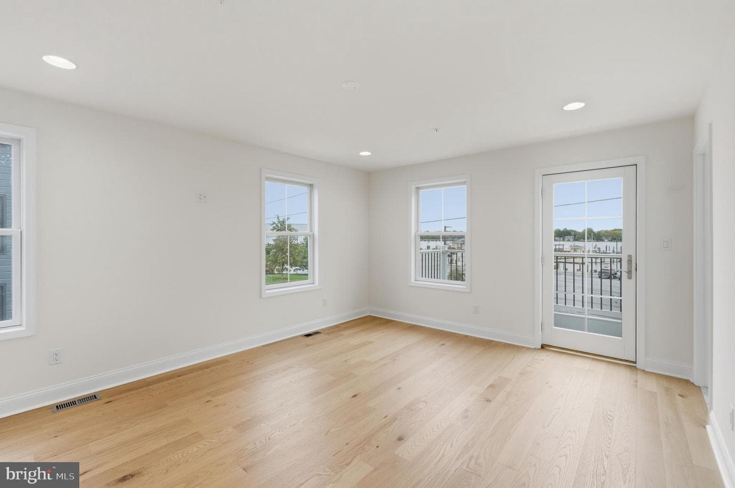 226 S Water Street photo 10