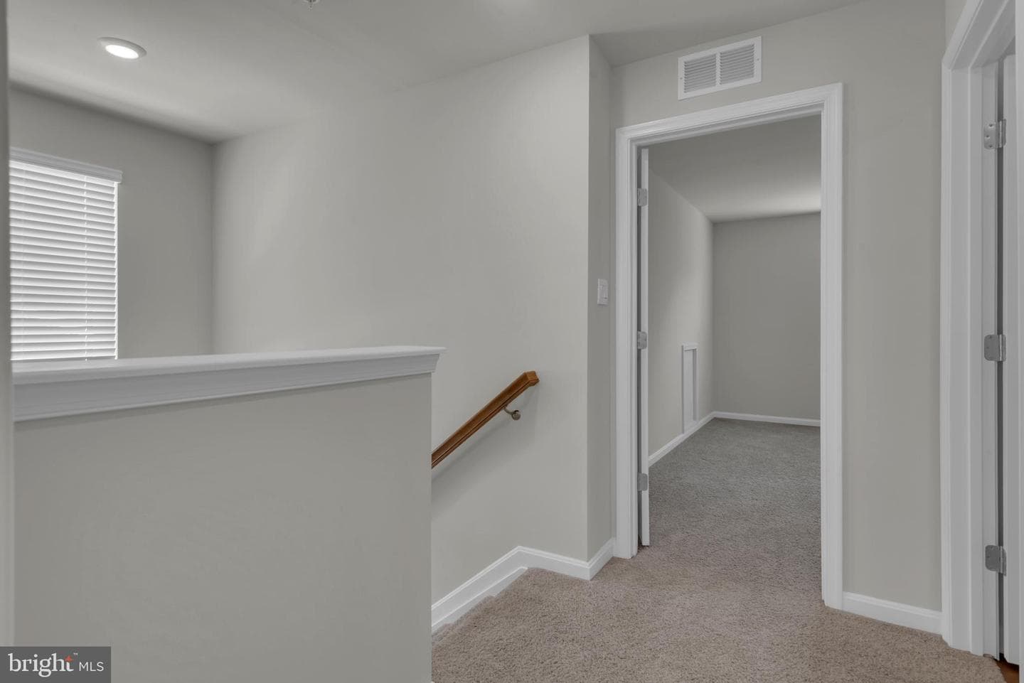 107 Flying Cloud Drive photo 32