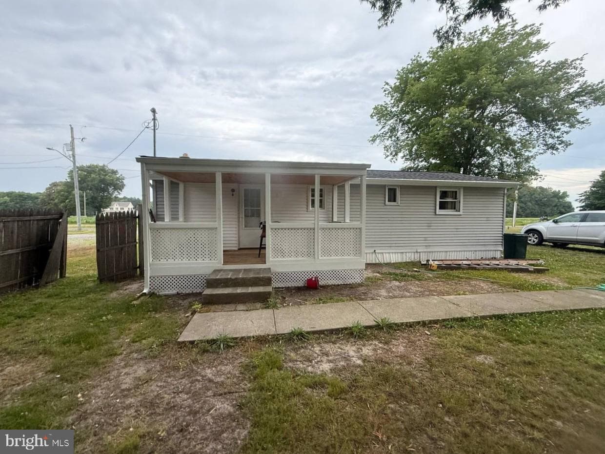 21899 Lovers Lane photo 11