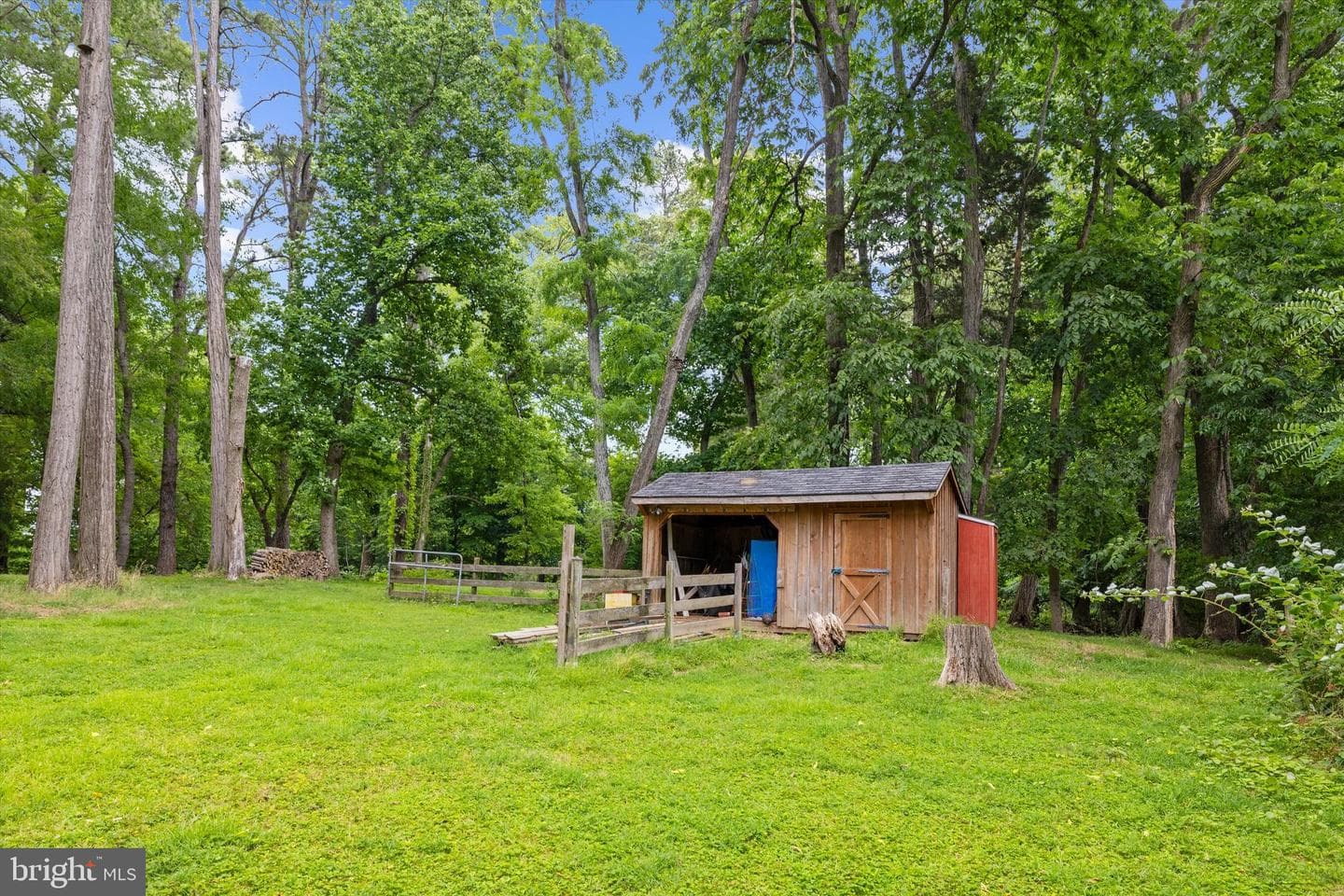 24050 Macs Lane photo 35