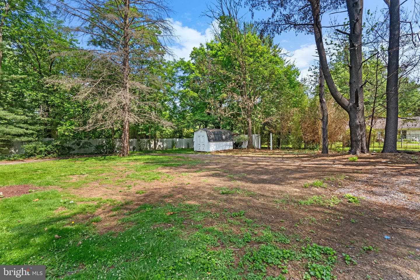 13321 Travilah Rd photo 37
