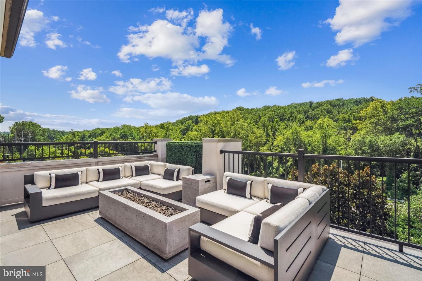 8229 River Road photo 4
