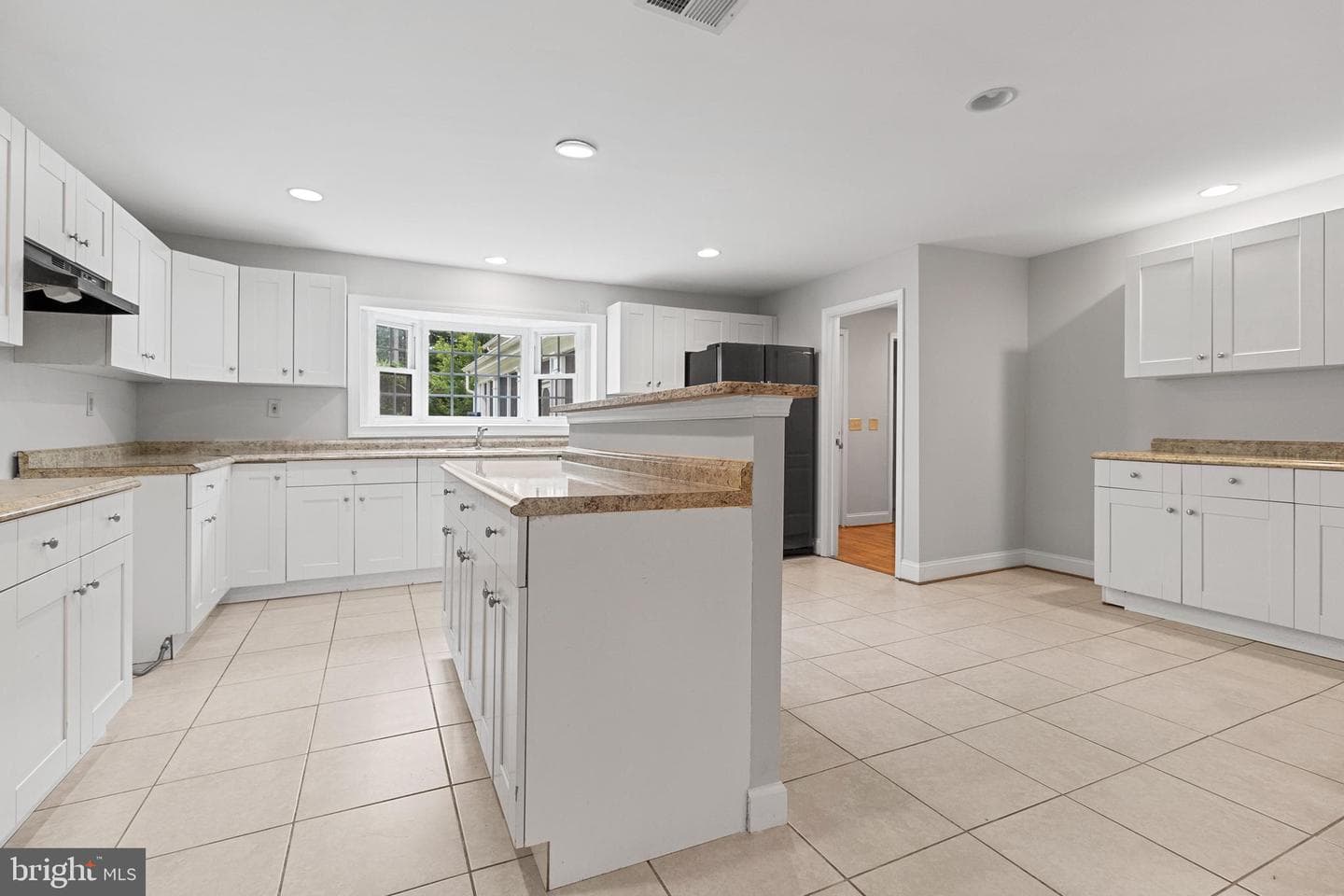 17734 Norwood Road photo 11