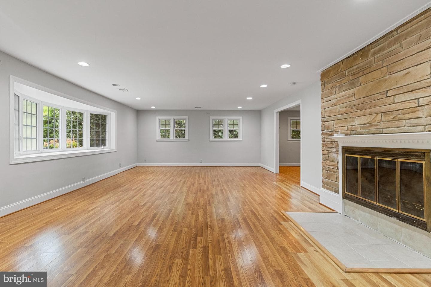 17734 Norwood Road photo 4