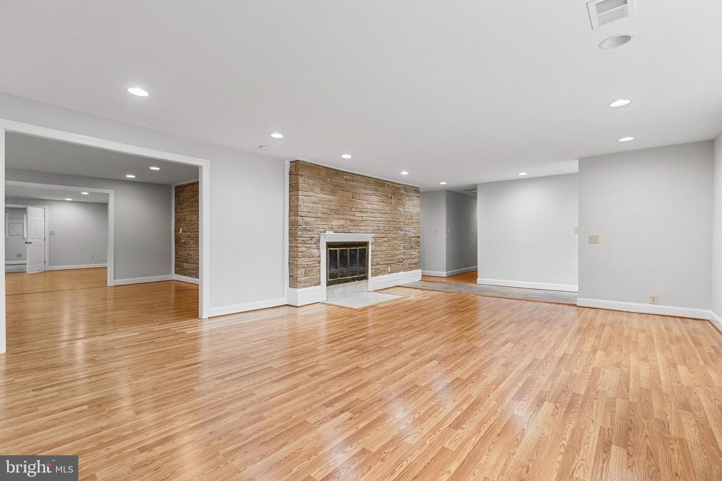 17734 Norwood Road photo 5