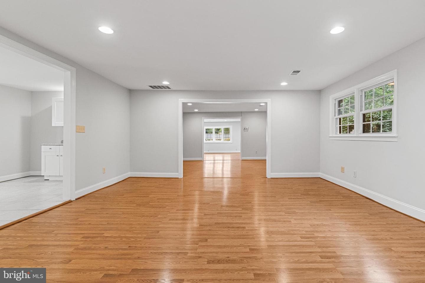 17734 Norwood Road photo 8
