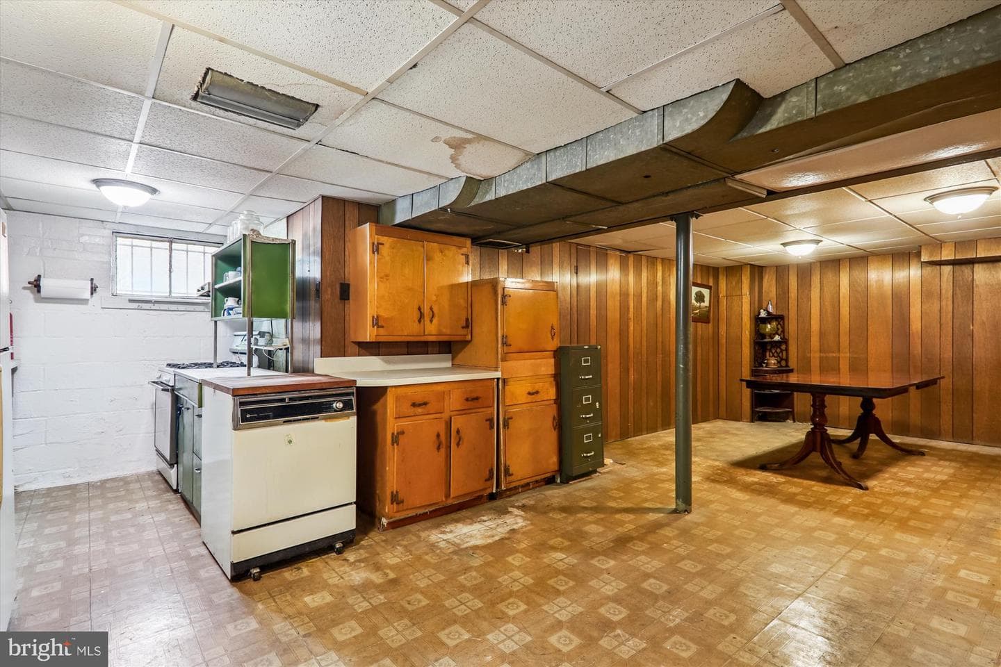 9507 Adelphi Road photo 36