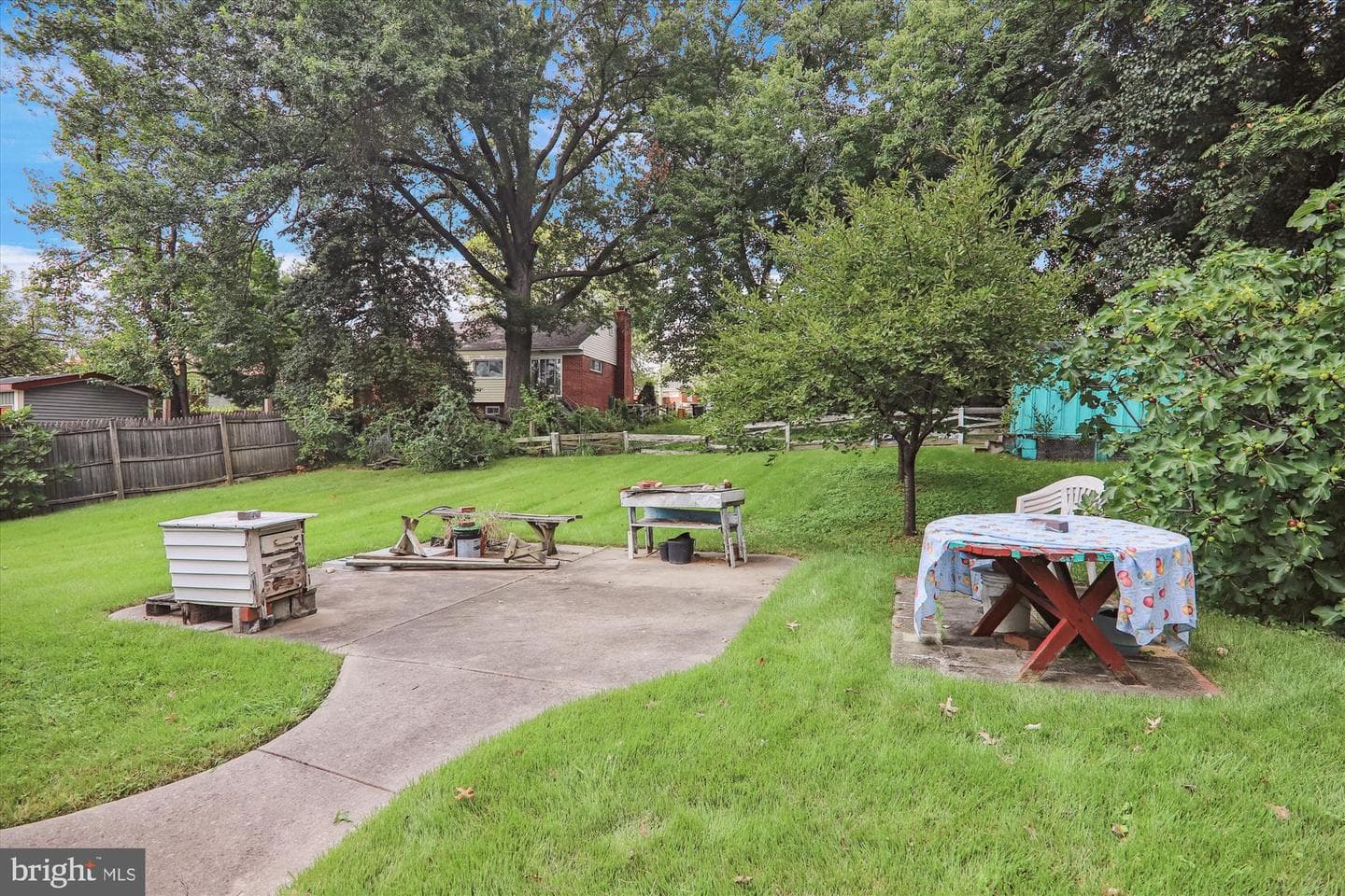 9507 Adelphi Road photo 37