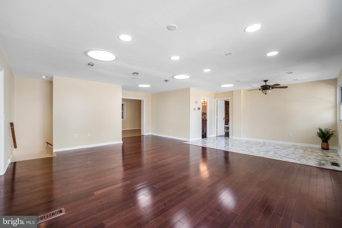 4104 Tulare Drive photo 8