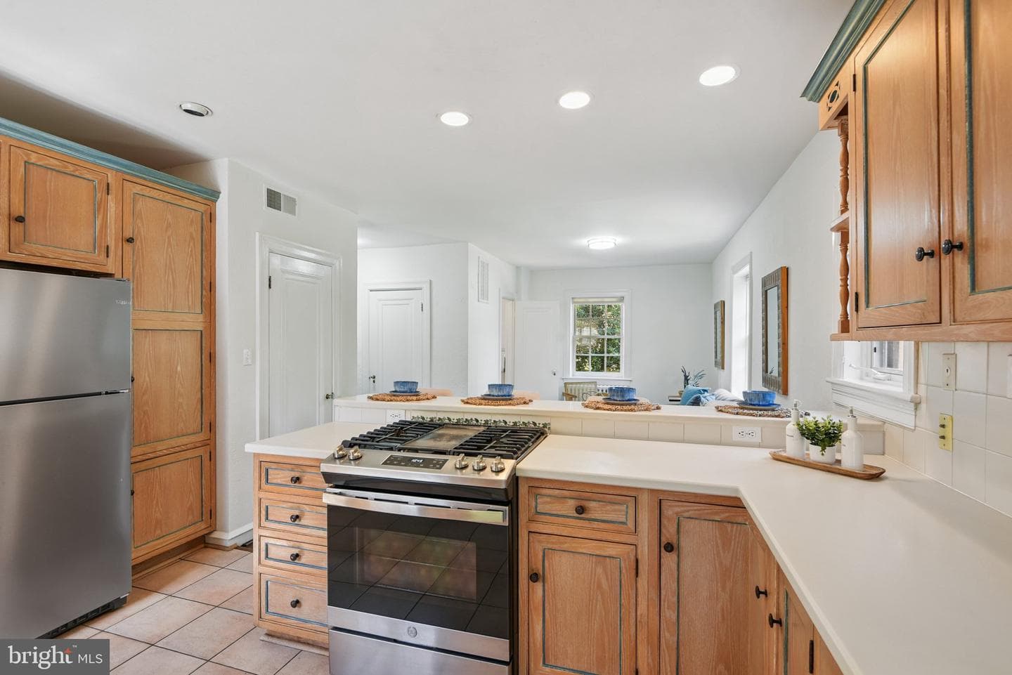 105 Summerfield Road photo 17