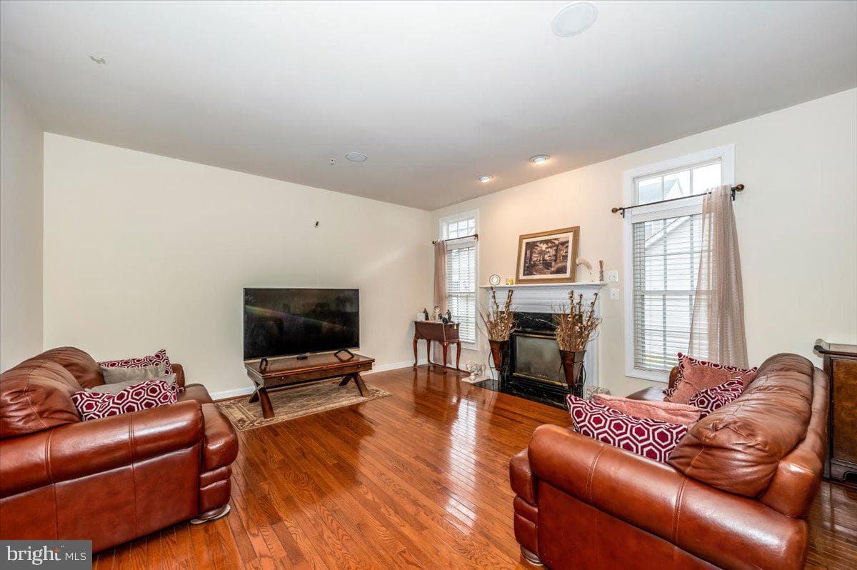 23418 Tailor Shop Place photo 3