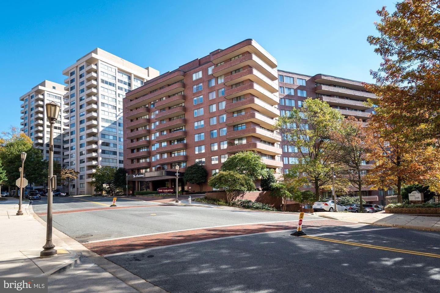 4550 N Park Avenue #814