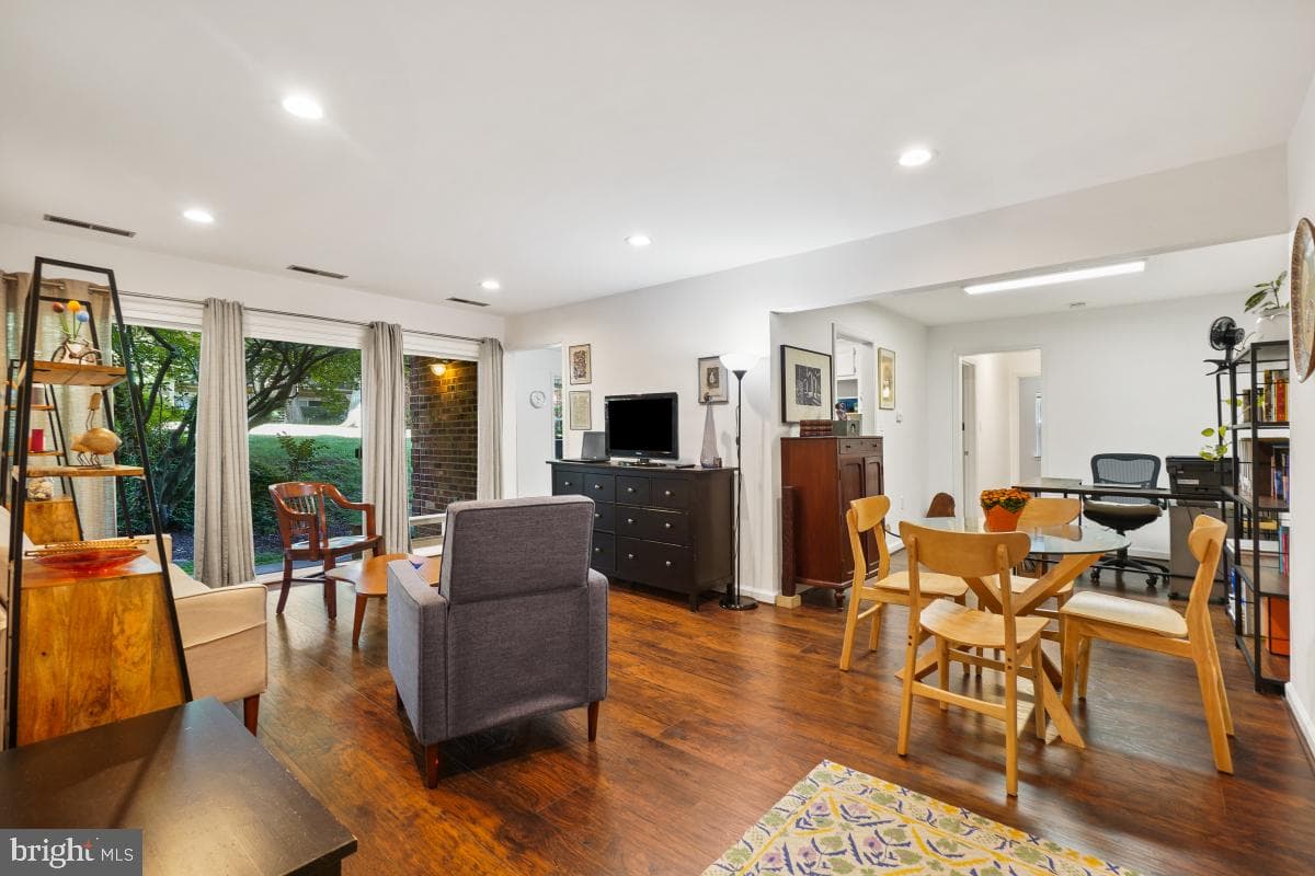 878 College Parkway #101 photo 3