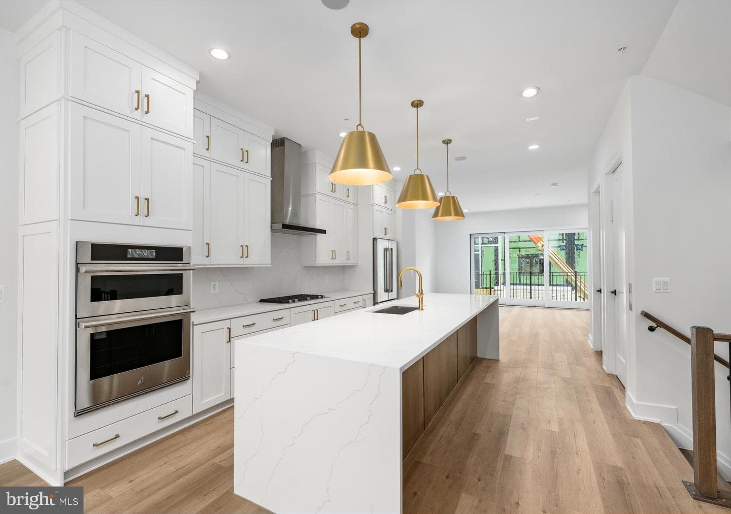 8610 Erdem Place photo 3
