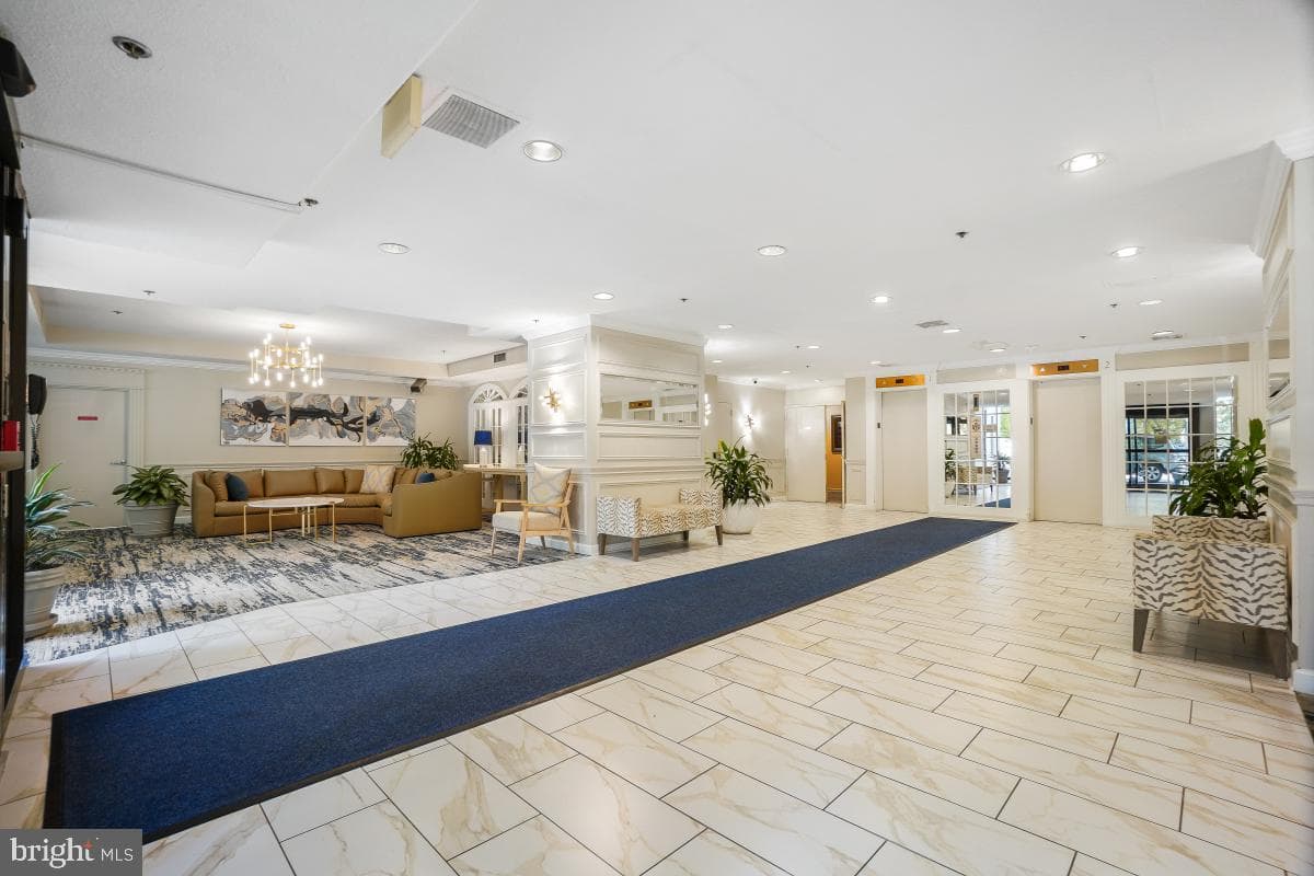 15107 Interlachen Drive #2-321 photo 8