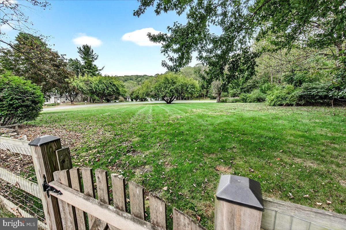 21800 Glendalough Road photo 15