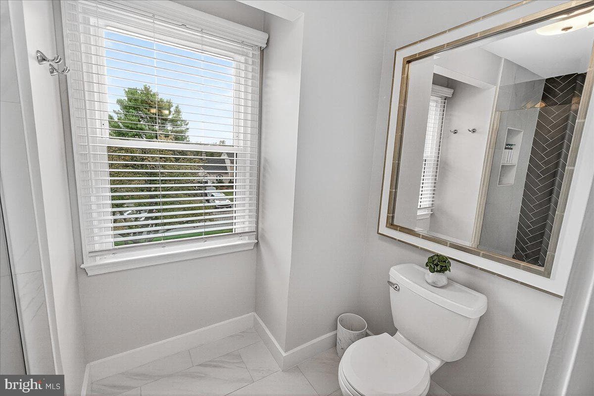 21800 Glendalough Road photo 48
