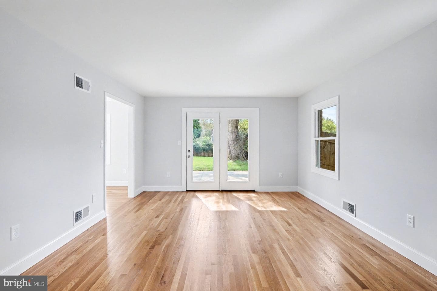 2428 White Horse Lane photo 16