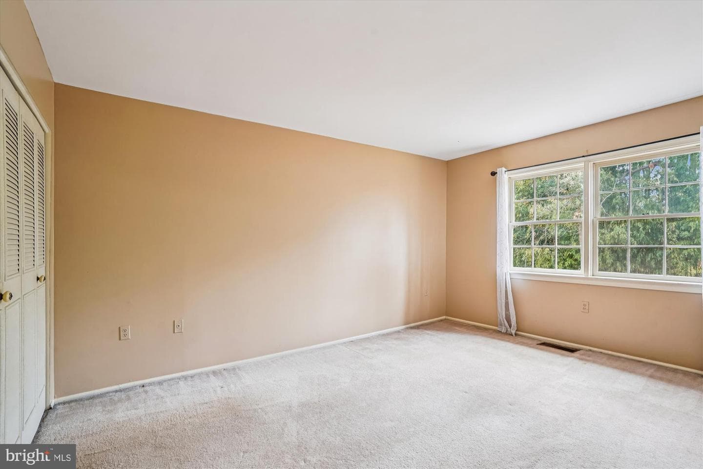 880 Azalea Drive #22-880 photo 15