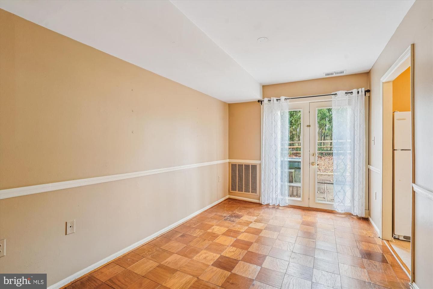 880 Azalea Drive #22-880 photo 6