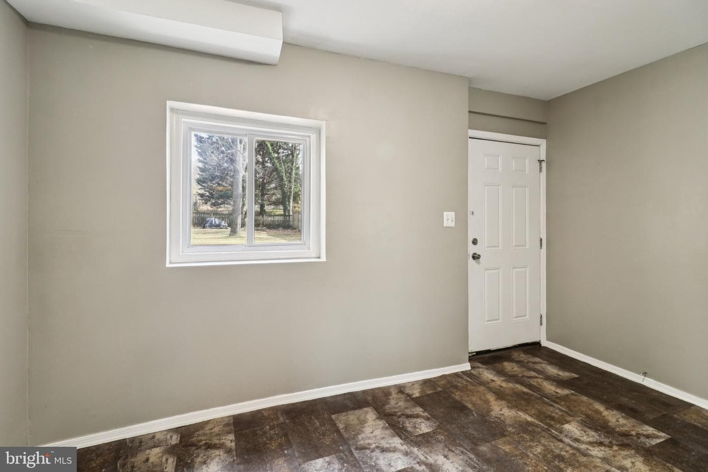 11515 Orebaugh Avenue photo 48