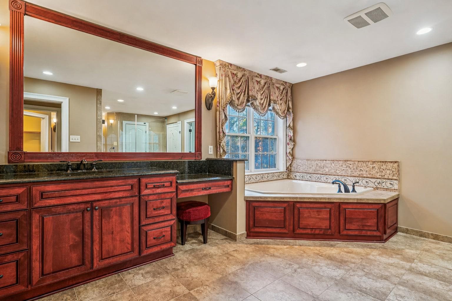 11033 Daybreak Ct photo 10