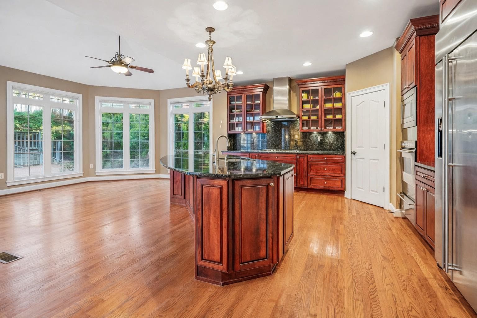 11033 Daybreak Ct photo 24