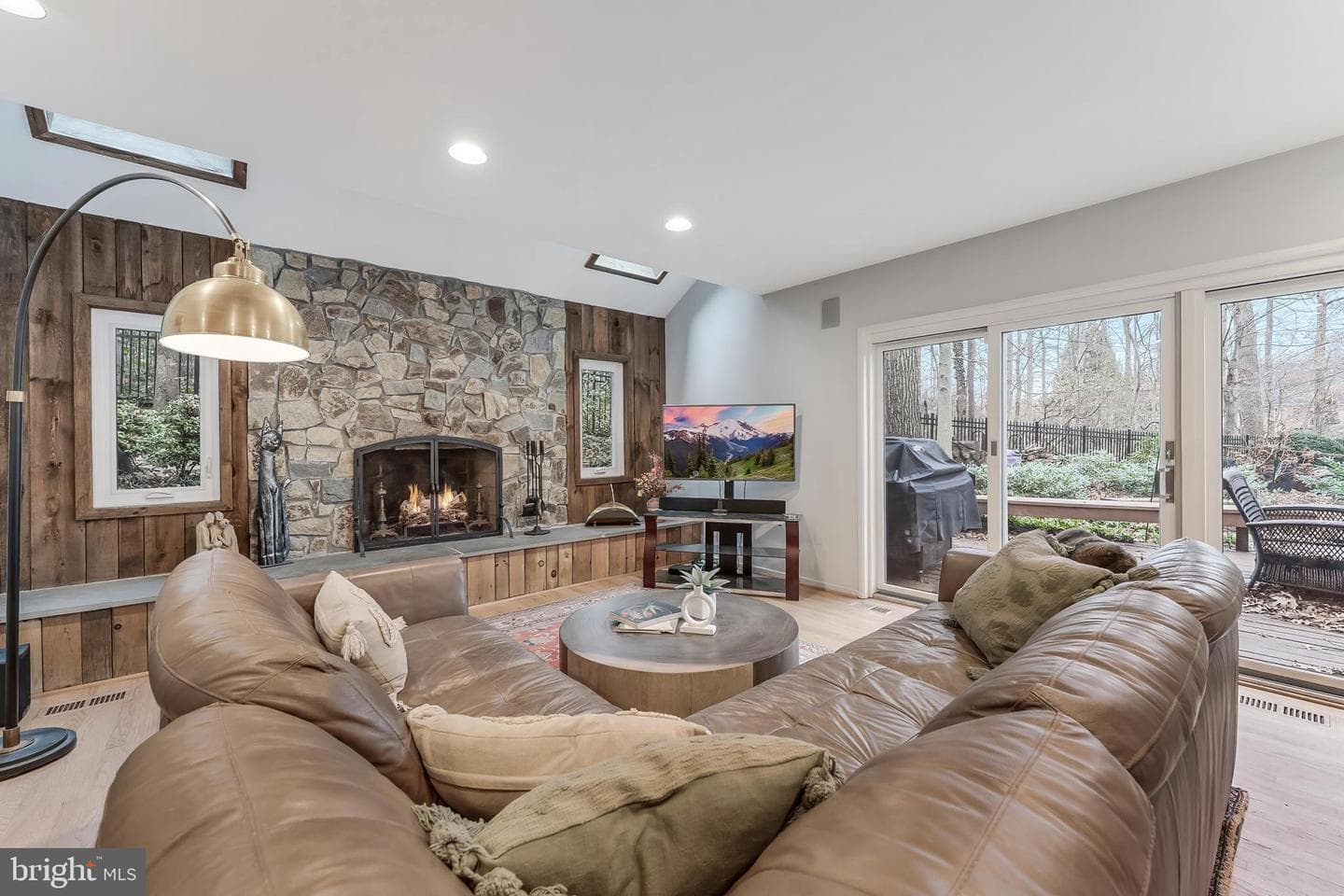 9216 Beech Hill Drive photo 34