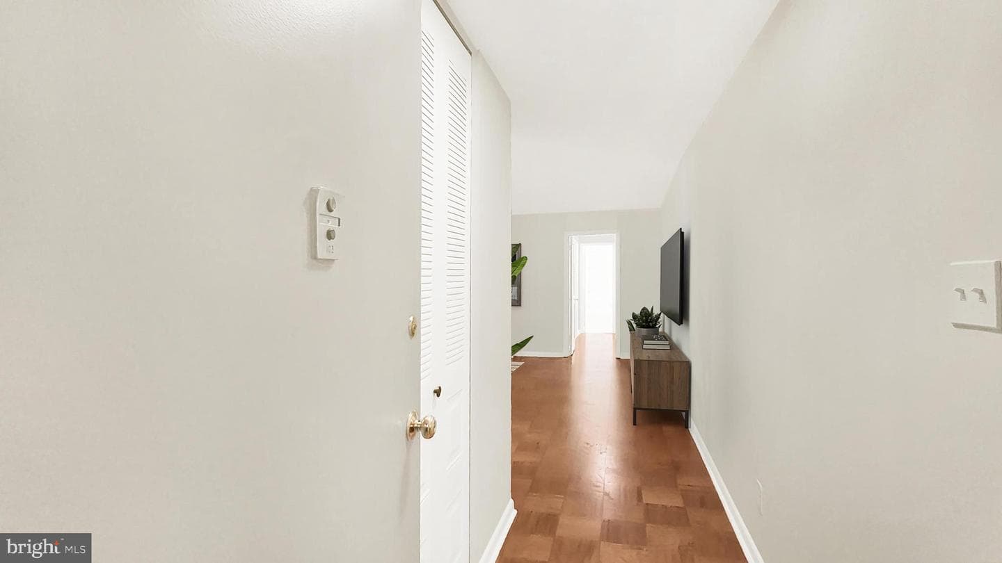 10655 Montrose Avenue #103 photo 12