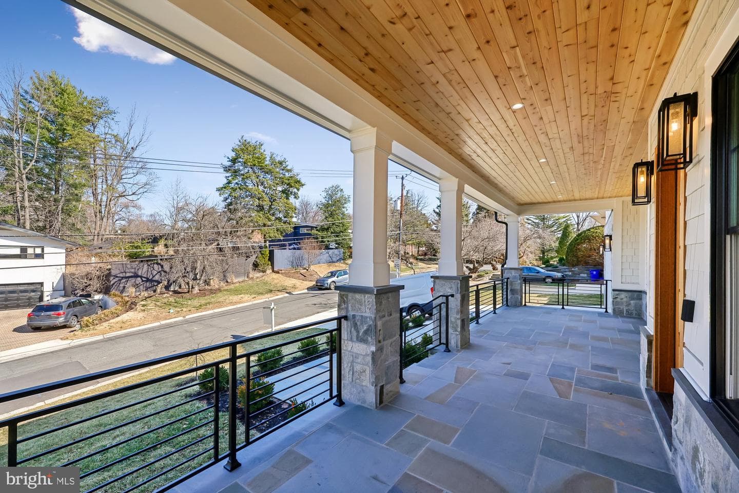 3404 Pauline Drive photo 2