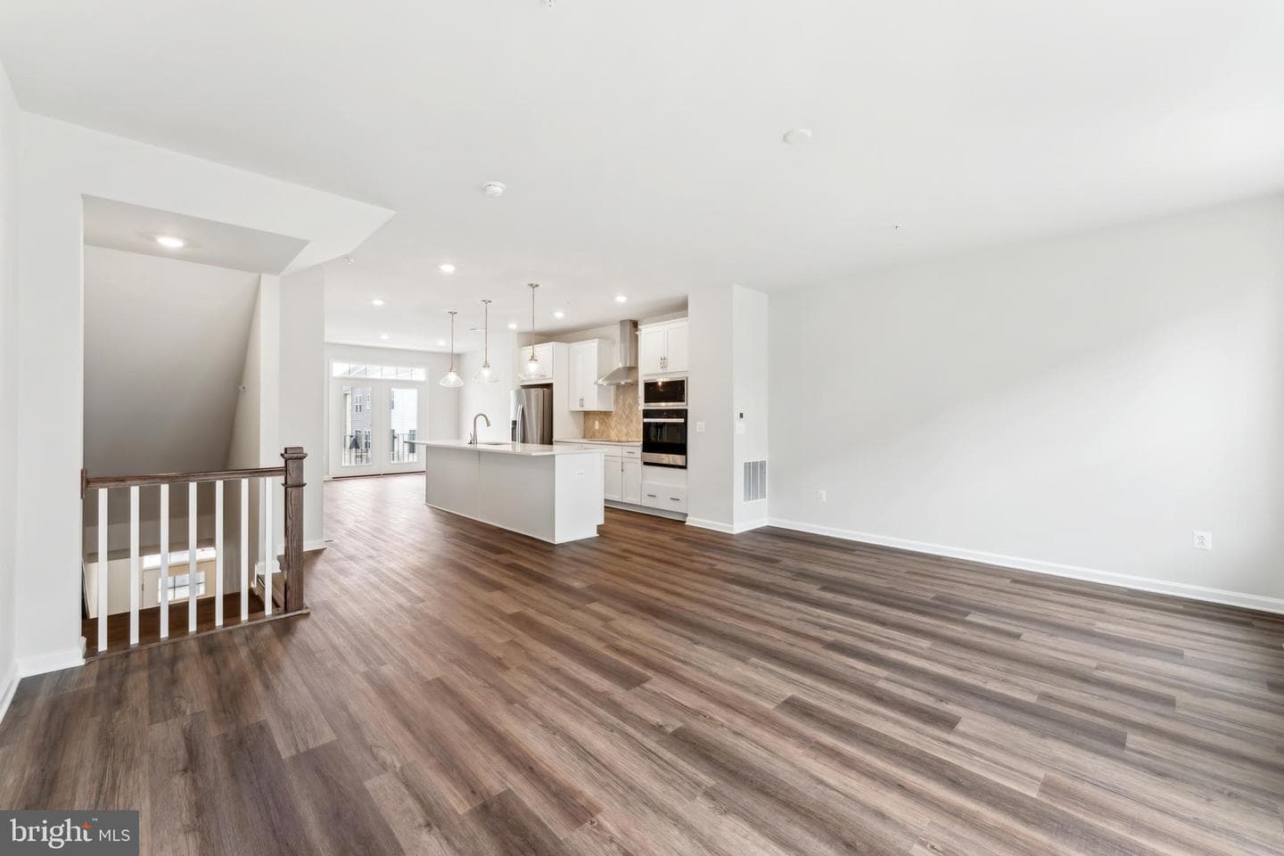 26438 Sir Jamie Terrace photo 9