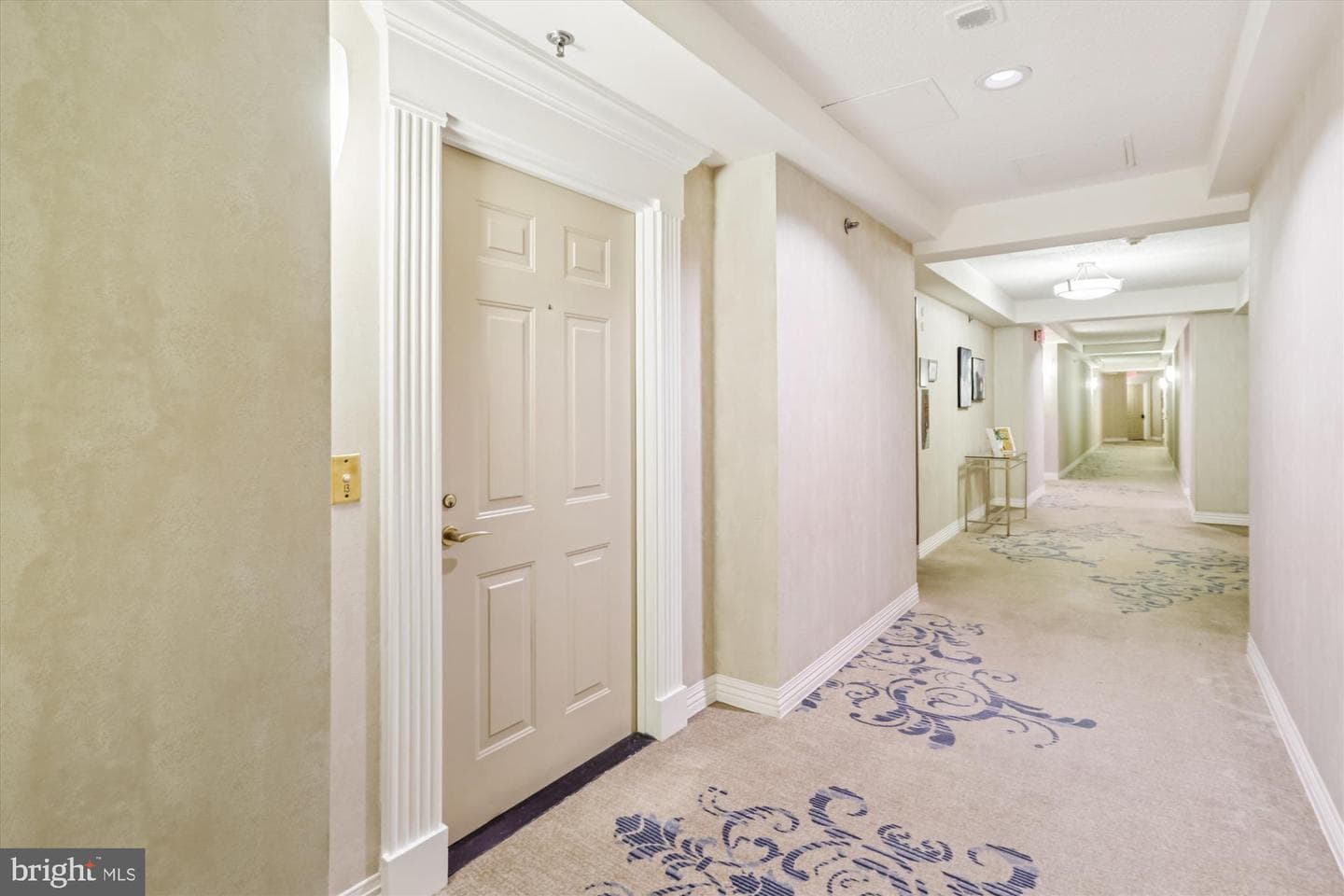 5809 Nicholson Lane #13 photo 2