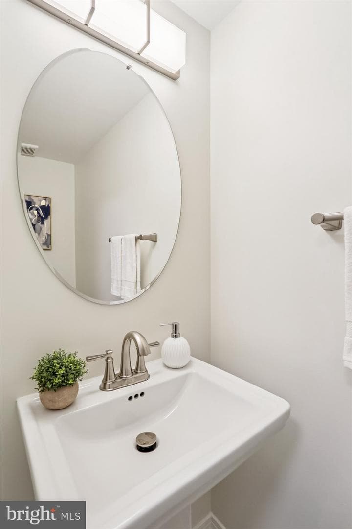 5809 Nicholson Lane #13 photo 20