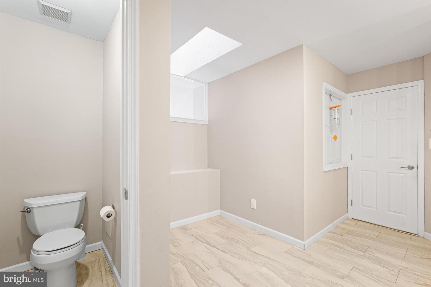 596 Chestertown Street photo 37