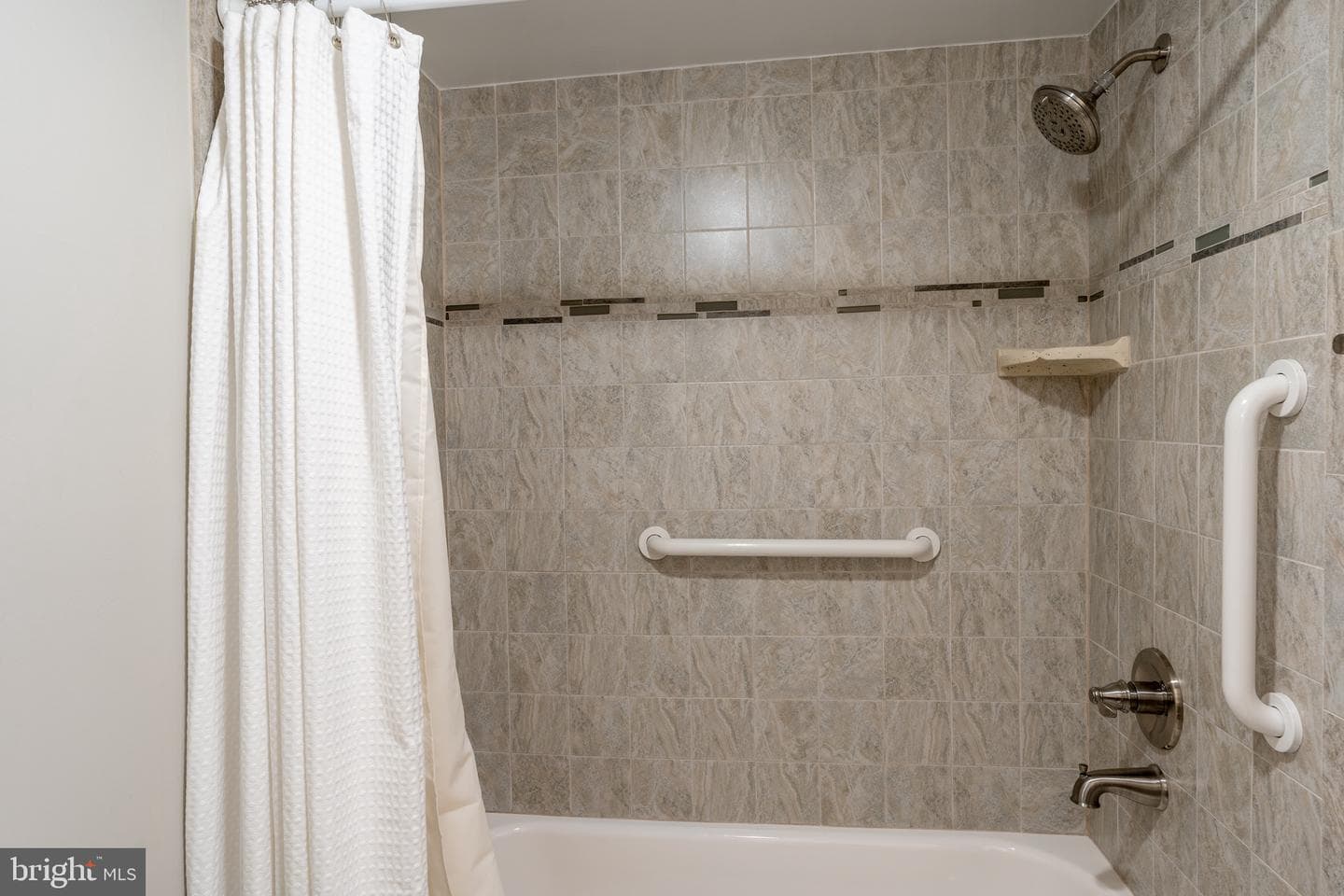 15101 Interlachen Drive #1-612 photo 29