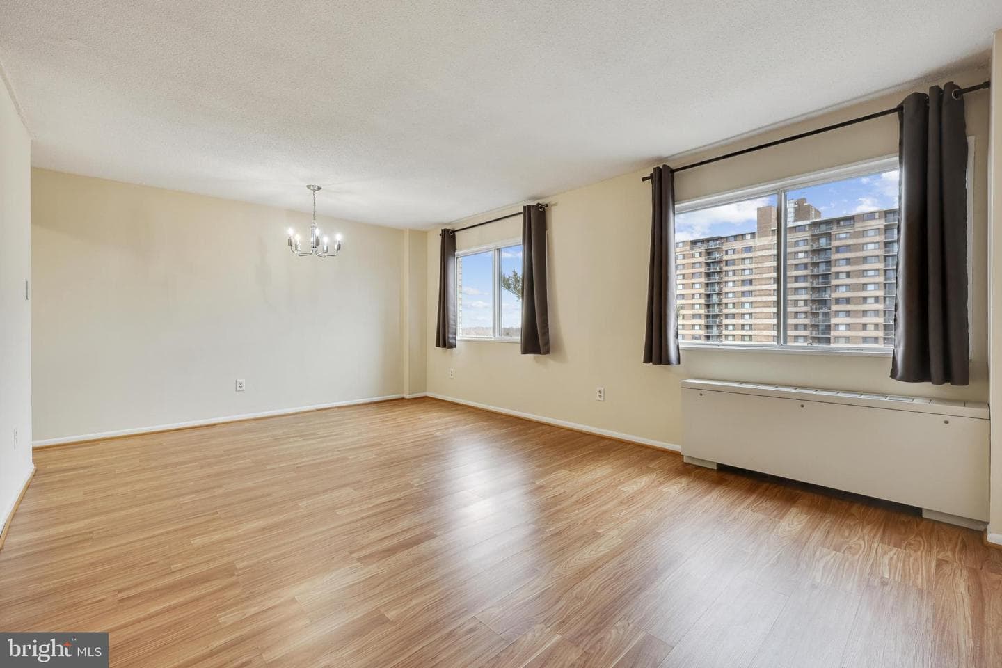 1121 University Boulevard W #907-B photo 10