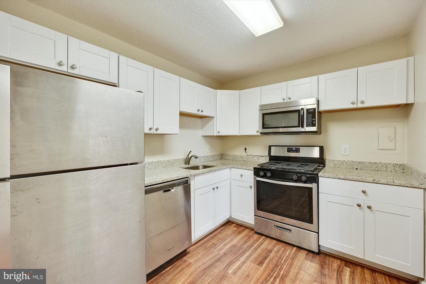 1121 University Boulevard W #907-B photo 17