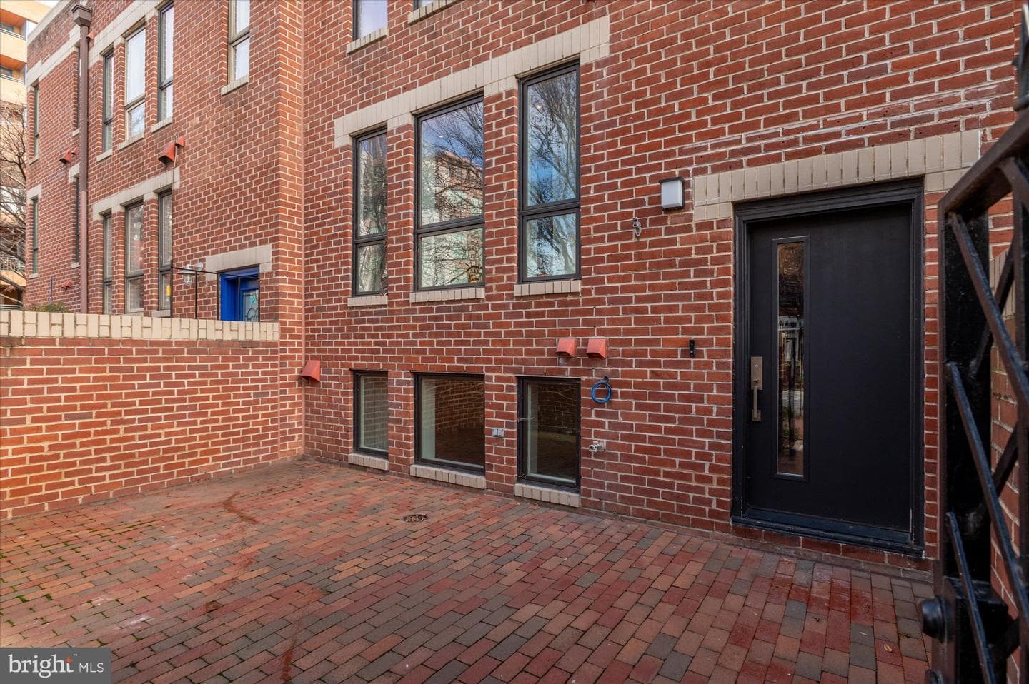 7313 Woodmont Avenue #r photo 28