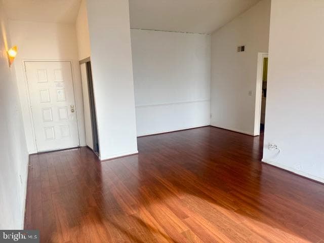 15211 Elkridge Way #94-3c photo 3