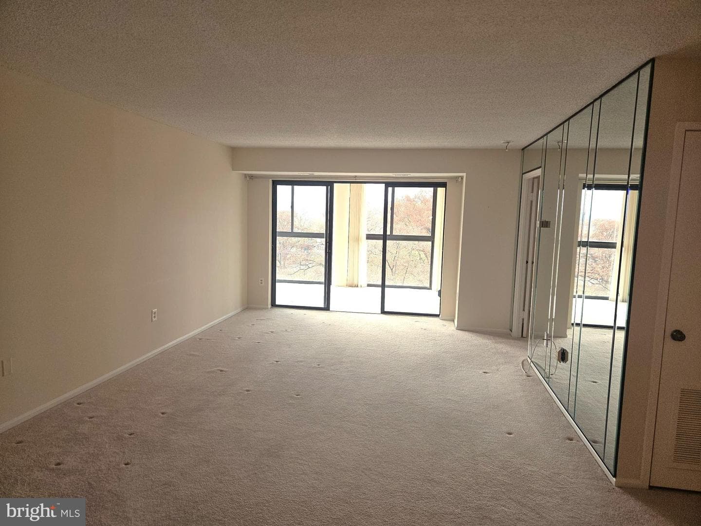 15107 Interlachen Drive #2-815 photo 4