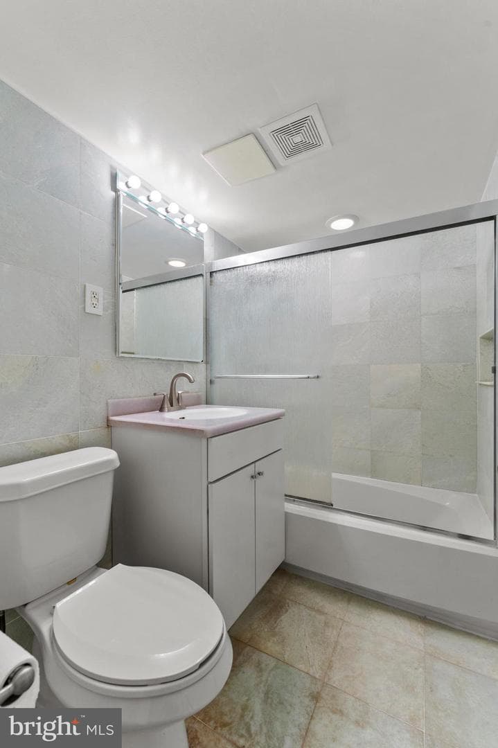 7541 Spring Lake Dr Unit #B-1 photo 10
