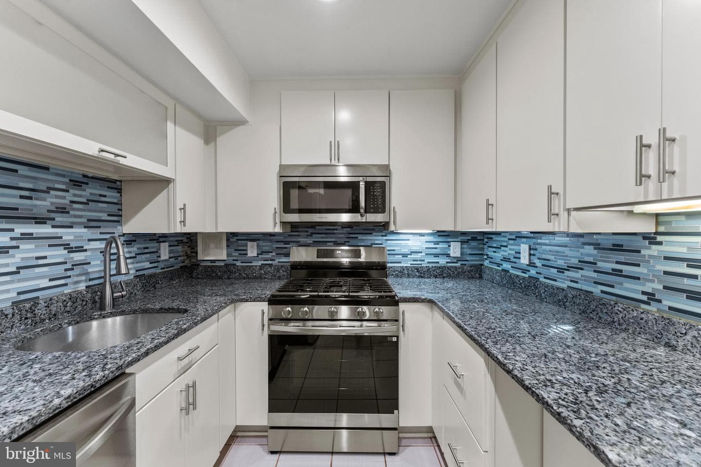 7541 Spring Lake Dr Unit #B-1 photo 16