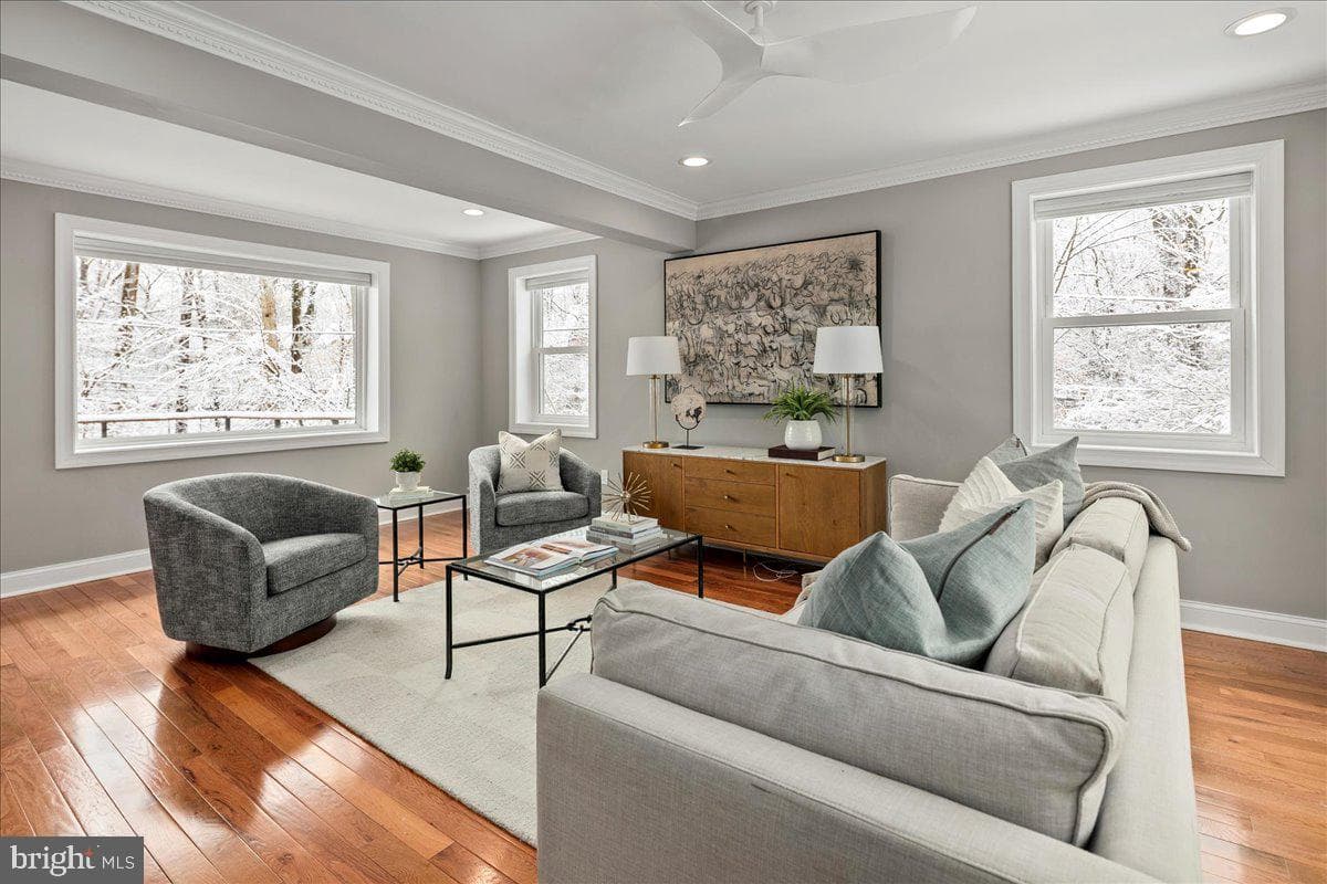 111 Sunnyside Road