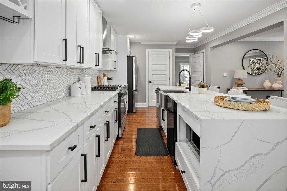 111 Sunnyside Road photo 15