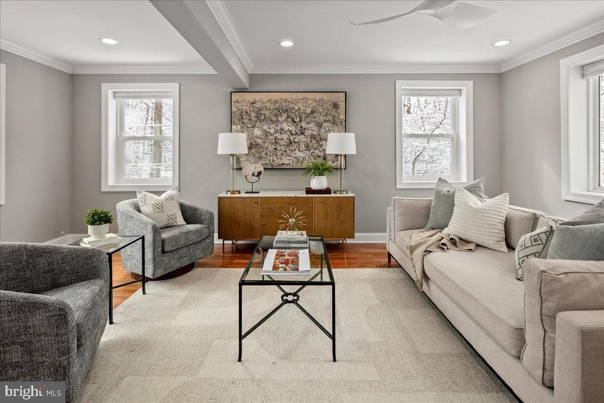 111 Sunnyside Road photo 5